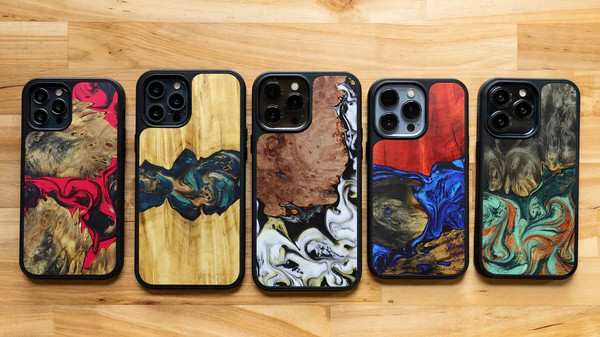 Cele mai bune huse pentru iPhone 16 Pro Max